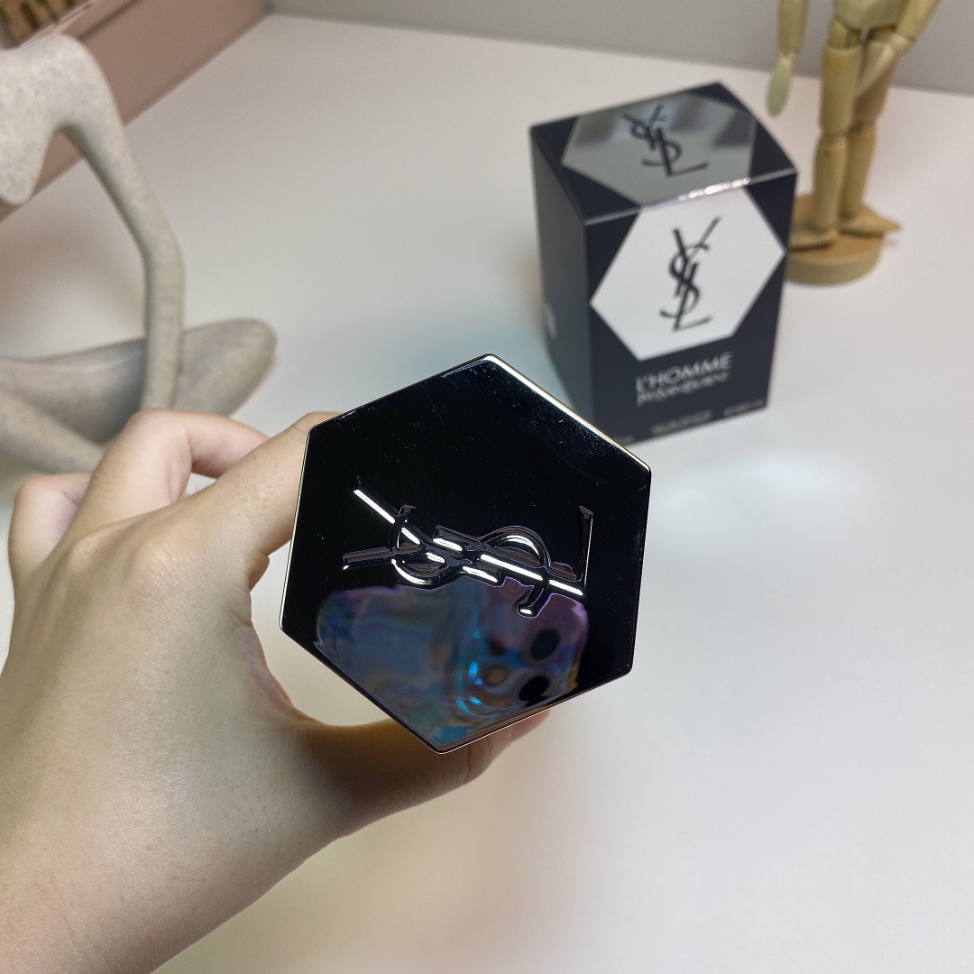 Saint Laurent perfume